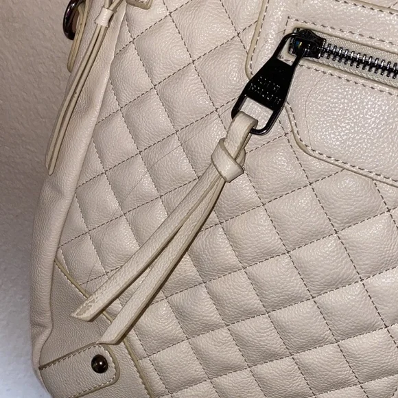 Steve Madden large quilted puff purse - Picture 12 of 15